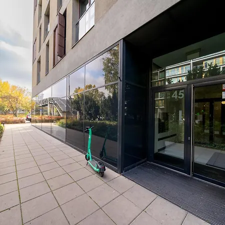 Kolejowa - Parking, Balcony, Workspace - By Rentujemy דירה