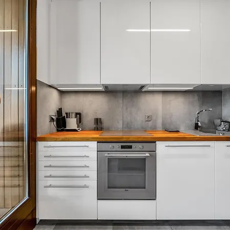 Kolejowa - Parking, Balcony, Workspace - By Rentujemy Apartment