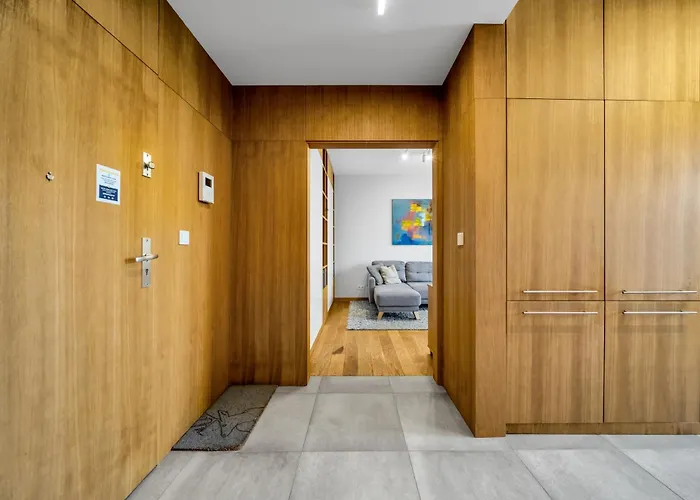 Kolejowa - Parking, Balcony, Workspace - By Rentujemy