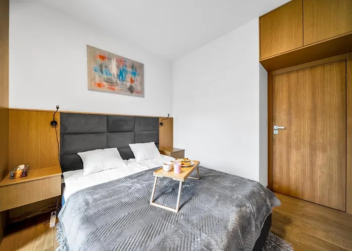 Kolejowa - Parking, Balcony, Workspace - By Rentujemy