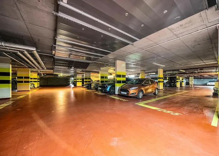 Kolejowa - Parking, Balcony, Workspace - By Rentujemy * Warsaw