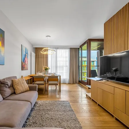 Kolejowa - Parking, Balcony, Workspace - By Rentujemy Varsó